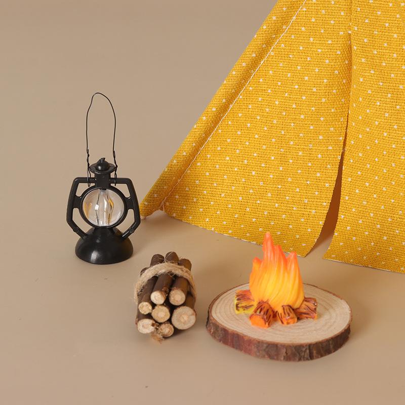 Outdoor Camping House - 1:12 スケールキャンプテントモデル装飾模擬屋外テント飾りミニチュアシーンアクセサリー人形小さなテントおもちゃ